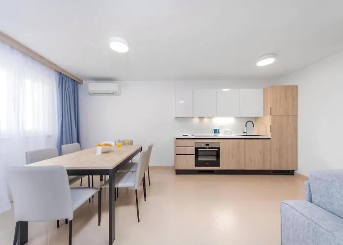 Royal Rose Appartamento Umago